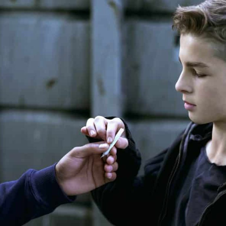 Marijuana-Abuse-in-Children-and-Teens